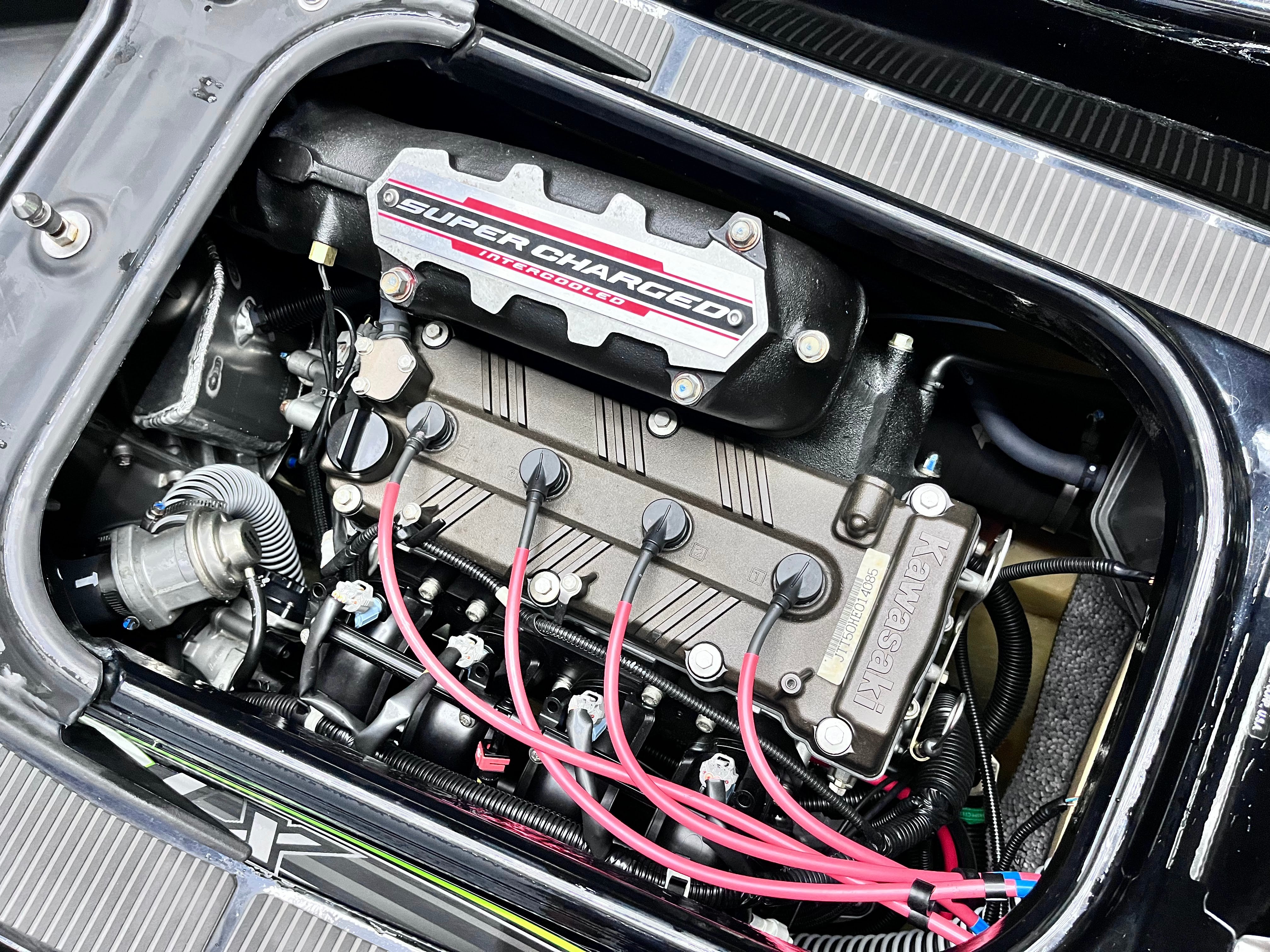 ULTRA 310LX '14 [Fresh water use only, Excellent condition]