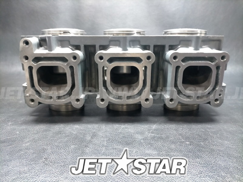 Used 63M-11311-00-8S CYLINDER 1 [X222-028]