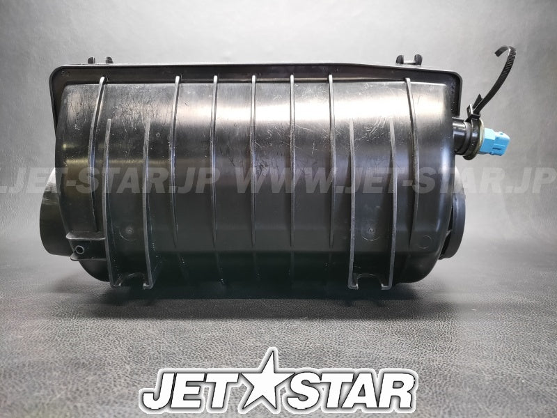Used 420867951 AIR INTAKE MANIFOLD [X2307-62]