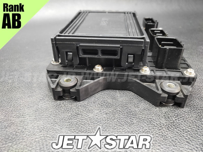 Used 6EX-82170-01-00 FUSE BOX ASSY [X2403-14]