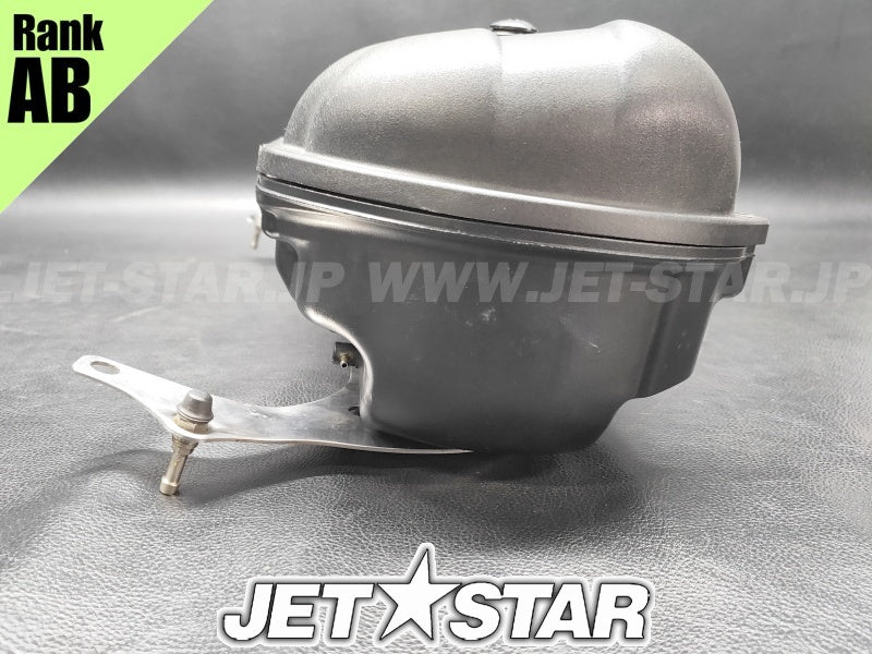 Used 65U-14284-02-8S COVER, CARBURETOR 2 UR 65U-013201~ [Y0388-07]