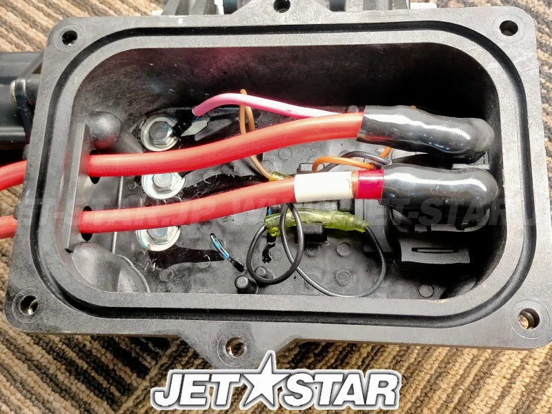 Used 6D3-82170-00-00 FUSE BOX ASSY [Y1826-05]
