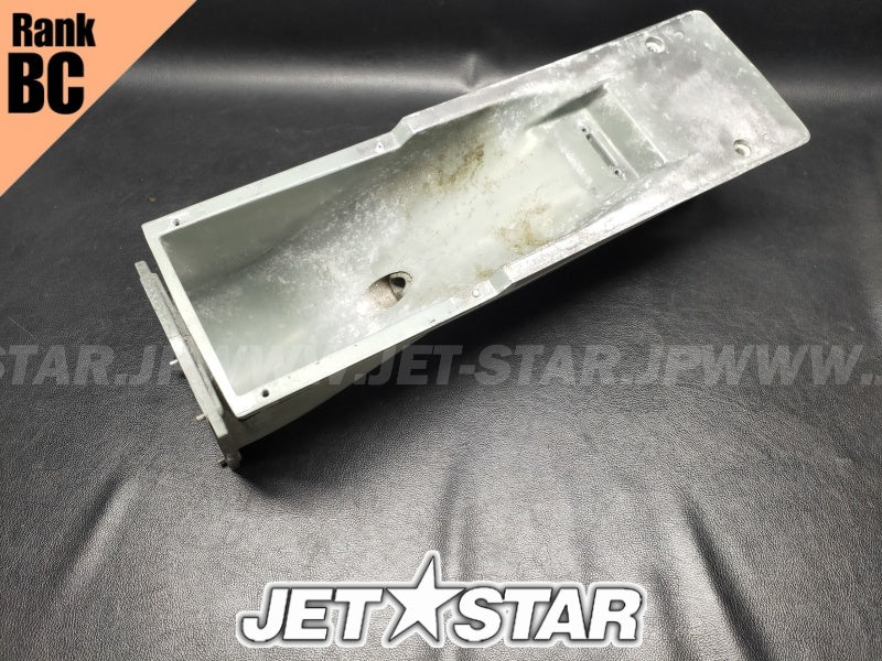 Used 62T-51311-03-94 DUCT, INTAKE (62T-51311-01-94) [Y9843-05]