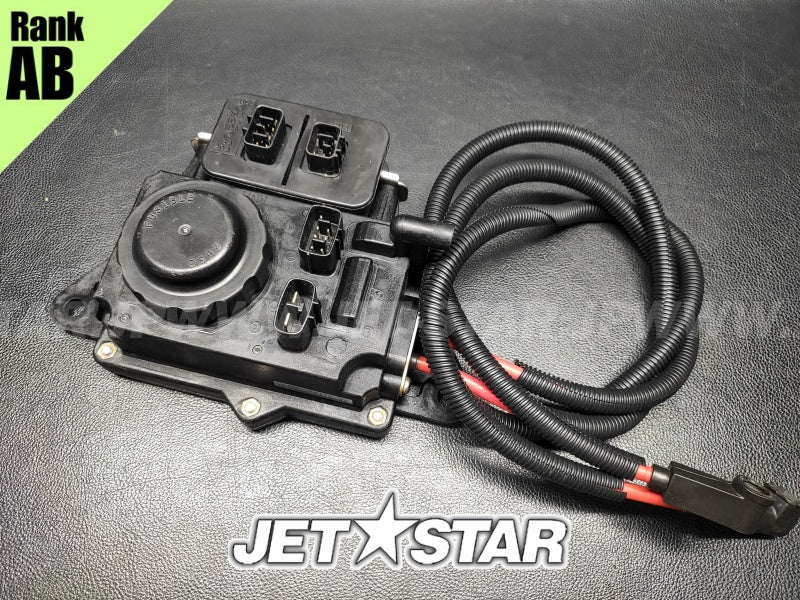 Used 6BU-82170-00-00 FUSE BOX ASSY [Z6189-03]