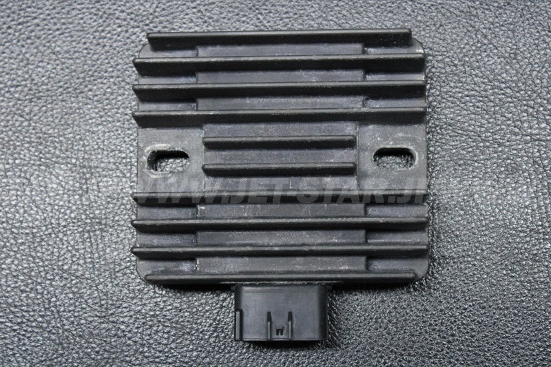 Used 21066-3718 REGULATOR-VOLTAGE  [K0668-10]