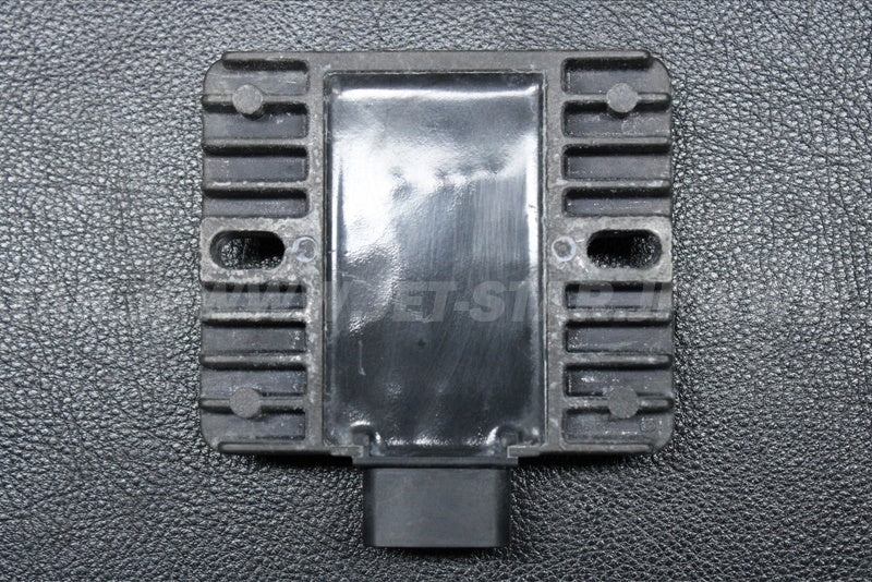 Used 21066-3718 REGULATOR-VOLTAGE  [K0668-10]