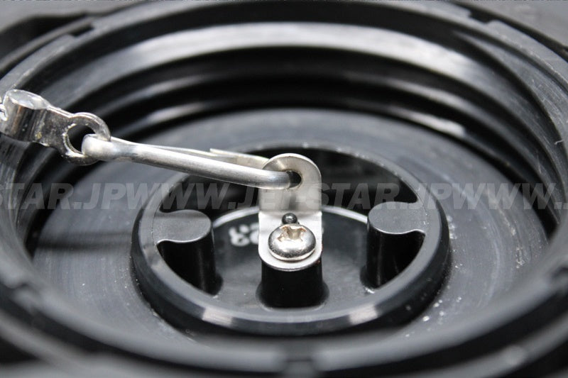 Used 51049-3726 CAP-TANK,FUEL  [K0668-18]