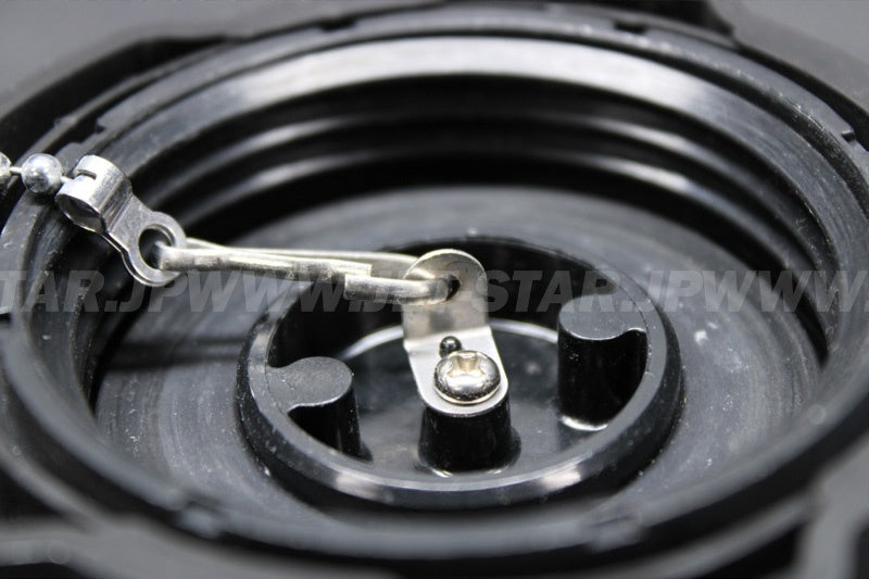 Used 51049-3726 CAP-TANK,FUEL  [K0956-17]