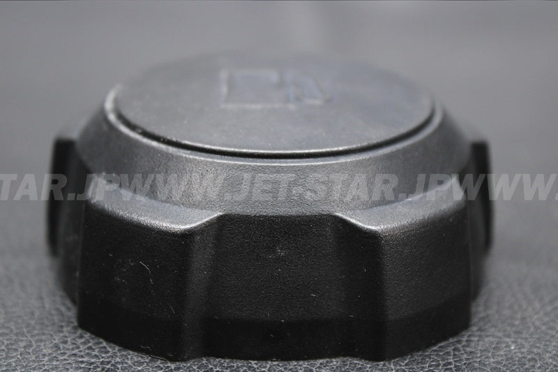 Used 51049-3726 CAP-TANK,FUEL  [K0956-17]