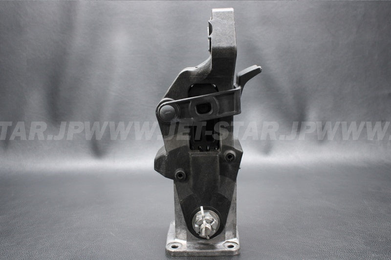 Used 46012-3730 HOLDER-HANDLE,LWR  [K0956-20]