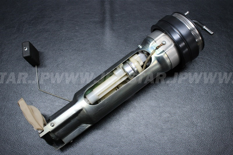 Used 49040-3719 PUMP-FUEL  [K1193-15]