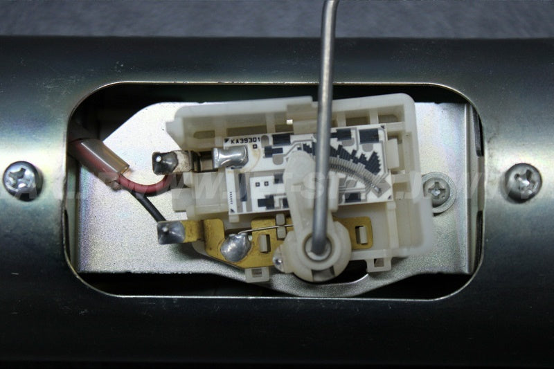 Used 49040-3719 PUMP-FUEL  [K1193-15]
