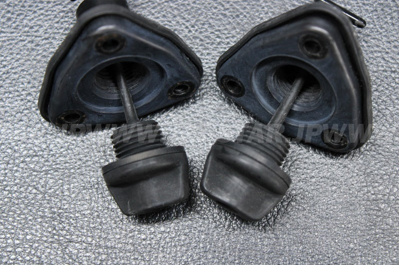 Used 13227-3721-6Z HOUSING,DRAIN PLUG  [K1193-22]