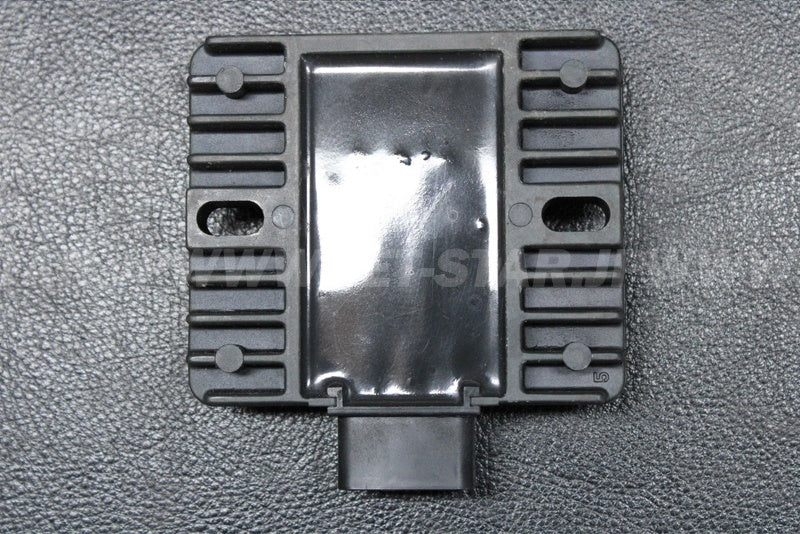 Used 21066-3718 REGULATOR-VOLTAGE  [K1660-13]