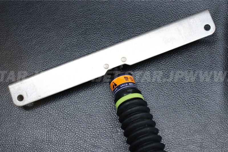 Used 11050-3743 BRACKET  [K1660-31]