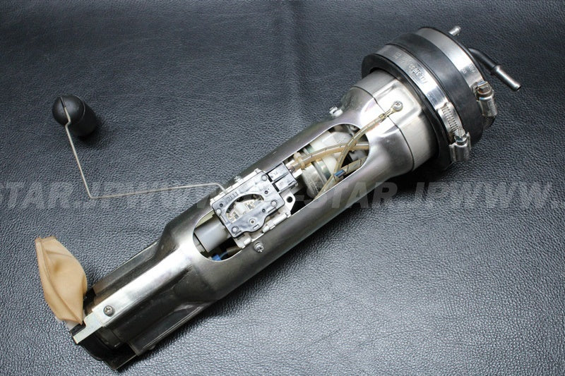 Used 49040-3720 PUMP-FUEL  [K3327-17]