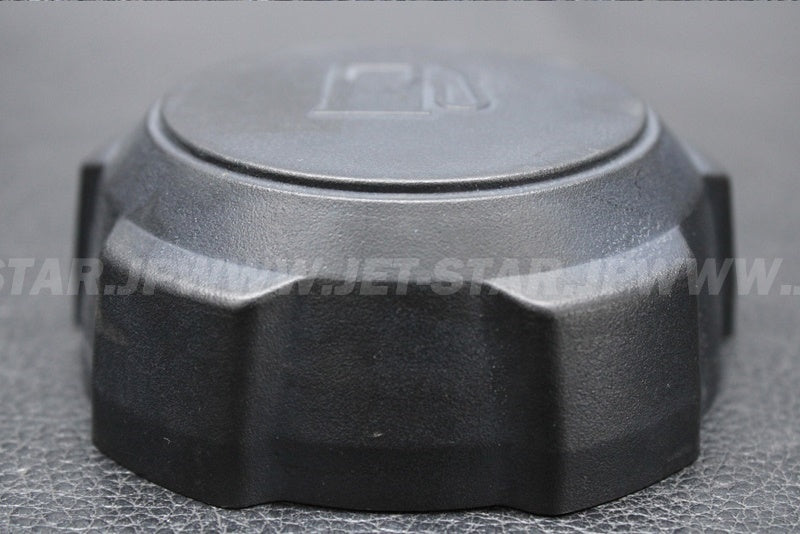 Used 51049-3726 CAP-TANK,FUEL  [K3327-19]