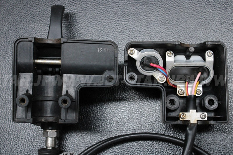Used 39074-3729 LEVER-ASSY-THROTTLE  [K3327-25]