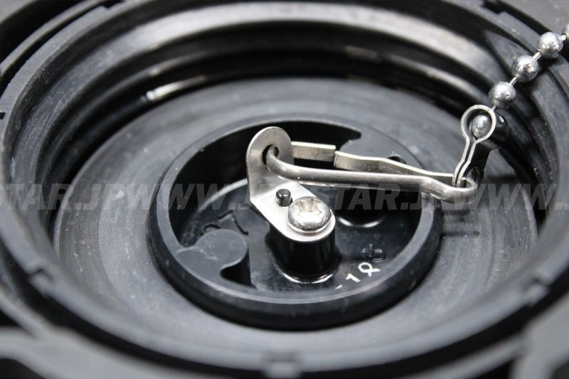 Used 51049-0713 CAP-TANK,FUEL  [K3790-21]