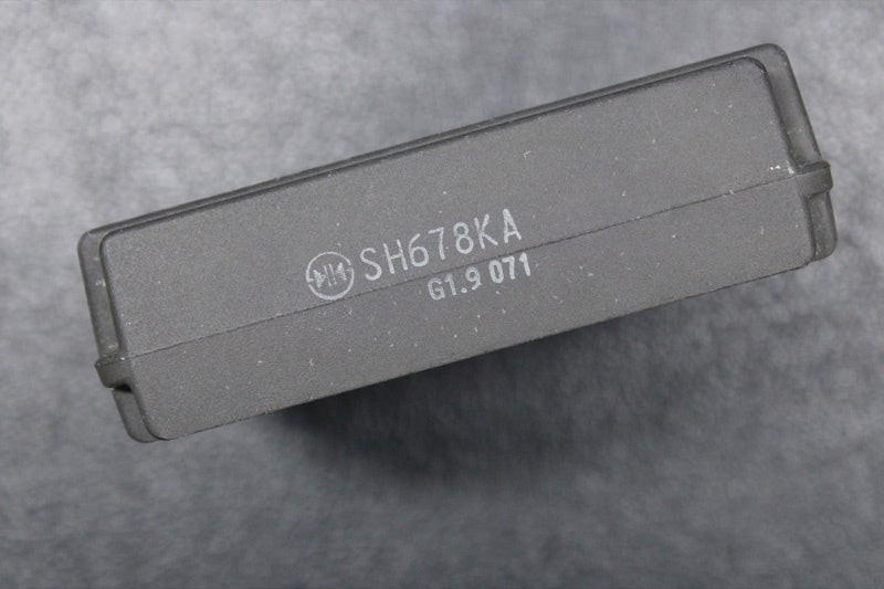 Used 21066-3718 REGULATOR-VOLTAGE  [K3911-16]