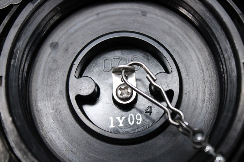 Used 51049-0713 CAP-TANK,FUEL  [K3911-21]