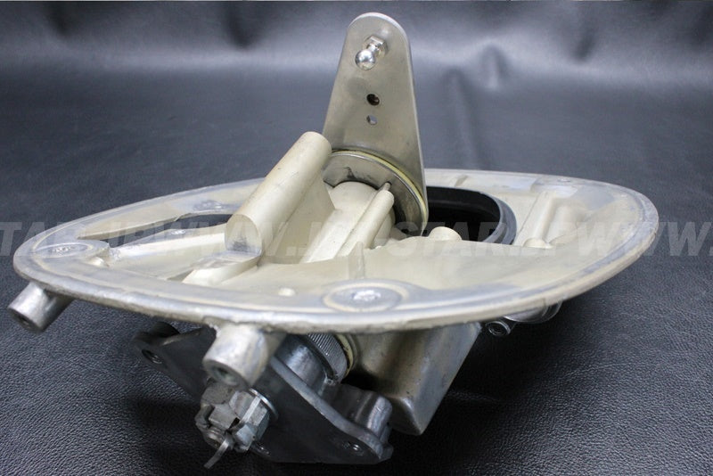 Used 39021-3710 BRACKET-HANDLE POLE [K5050-15]