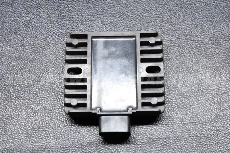 Used 21066-3718 REGULATOR-VOLTAGE  [K5325-10]