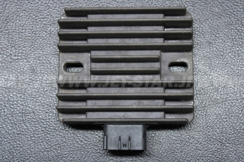 Used 21066-3718 REGULATOR-VOLTAGE  [K6838-15]