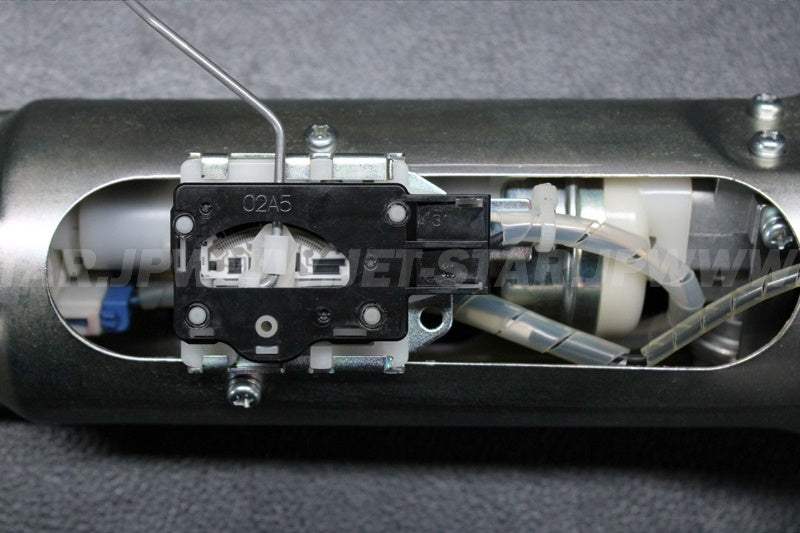 Used 49040-0748 PUMP-FUEL  [K6838-17]