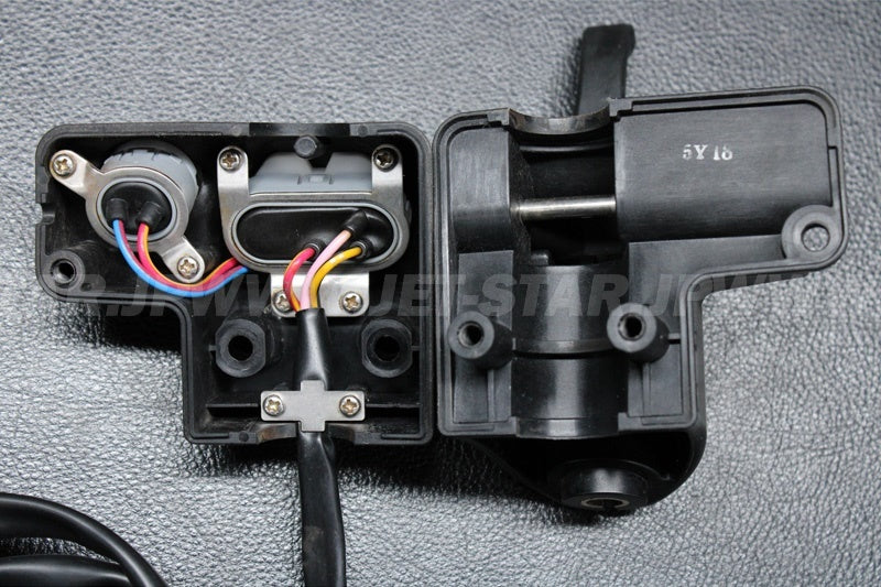 Used 39074-3729 LEVER-ASSY-THROTTLE  [K6838-21]