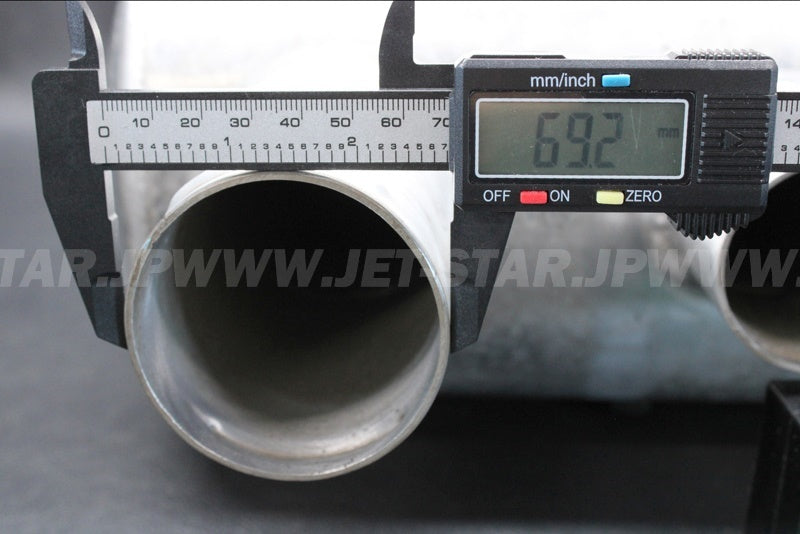 Used 49070-0750 MUFFLER-COMP,2ND  [K6838-41]