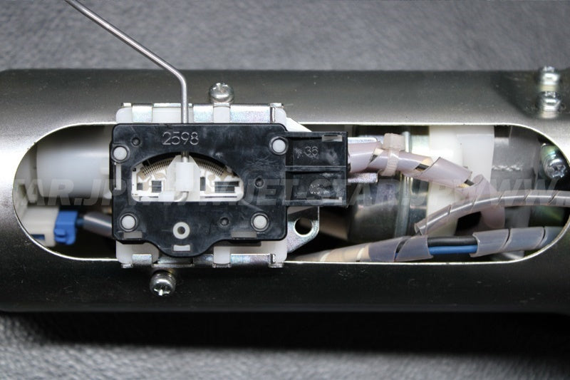 Used 49040-0748 PUMP-FUEL  [K7561-16]