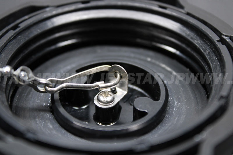 Used 51049-0713 CAP-TANK,FUEL  [K7561-17]