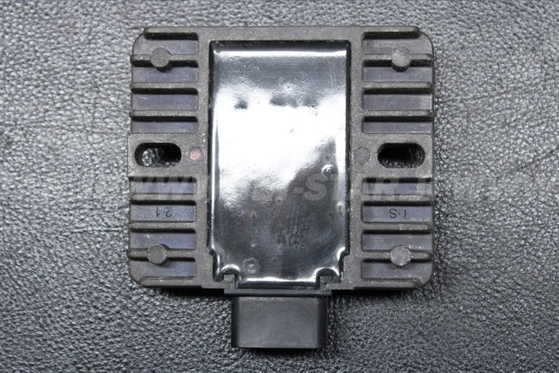 Used 21066-3718 REGULATOR-VOLTAGE  [K7874-17]