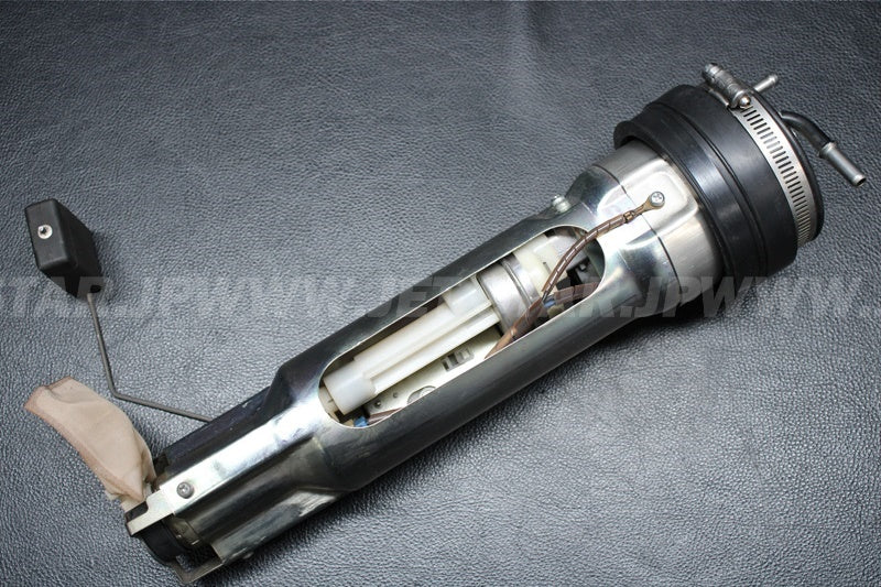Used 49040-3719 PUMP-FUEL  [K8069-15]