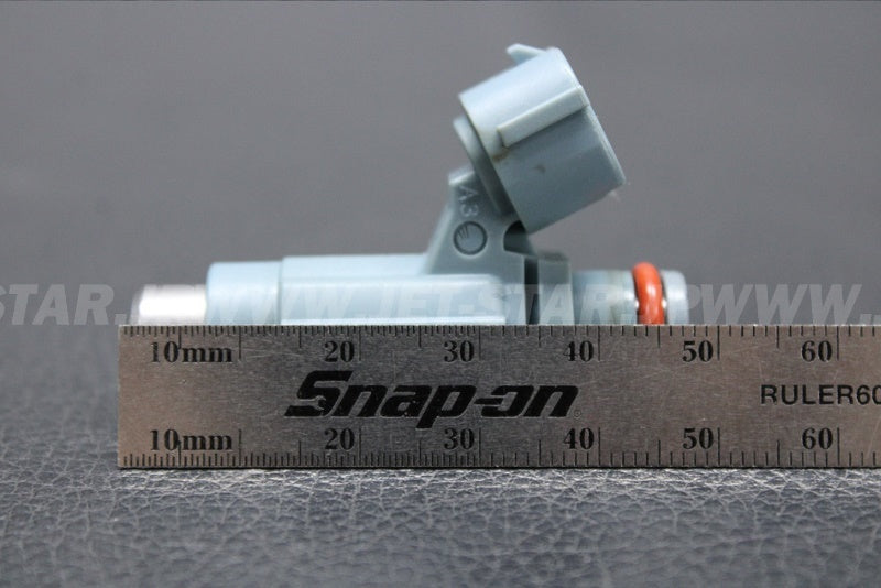 Used 49033-3709 NOZZLE-INJECTION  [K9803-64]