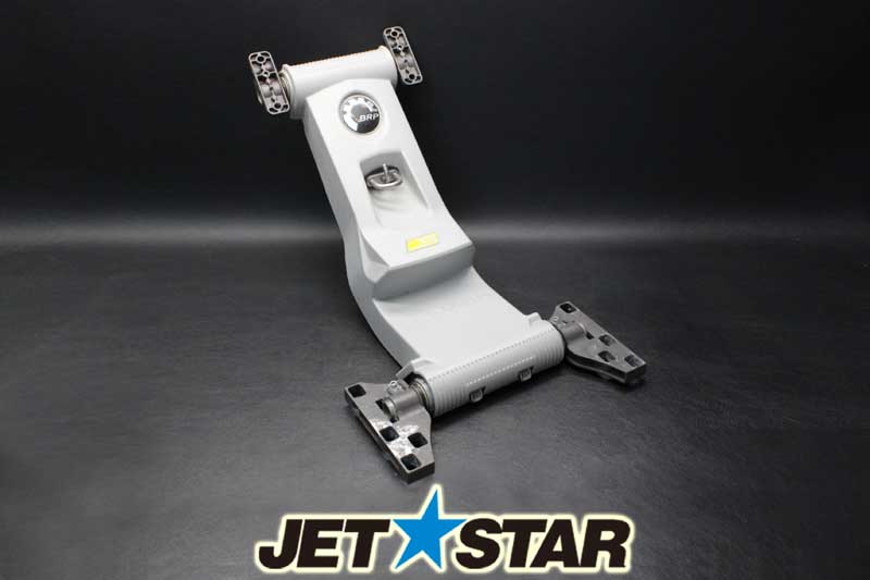 Used 279000001 REAR ARM [S017-050]