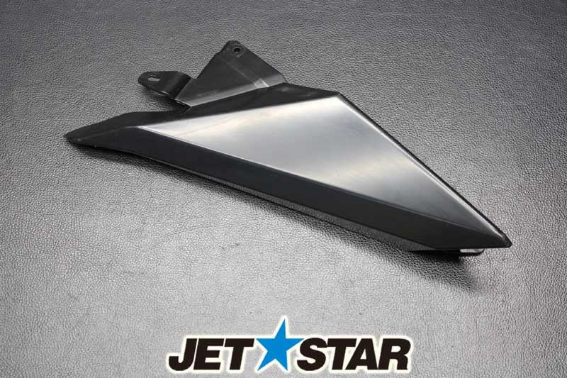 Used 291002596 RH SEAT PAD [S017-059]