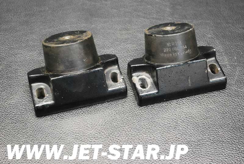 Used 270000352 RUBBER MOUNT [S049-014]