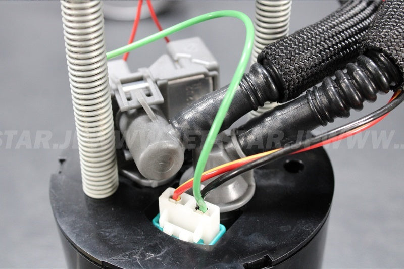 Used 275500734 FUEL PUMP ASS'Y [S2547-37]