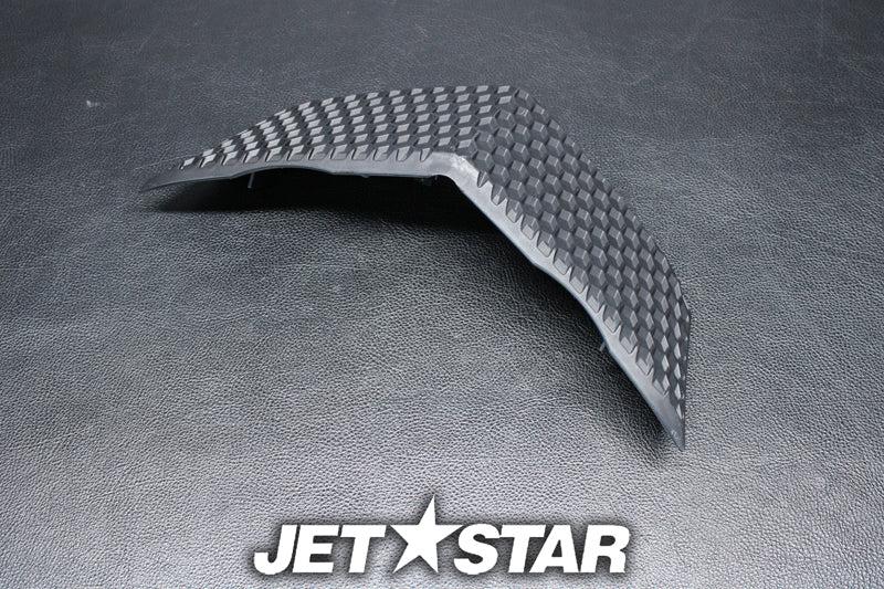 Used 269501797 FRONT GRID [S2965-39]