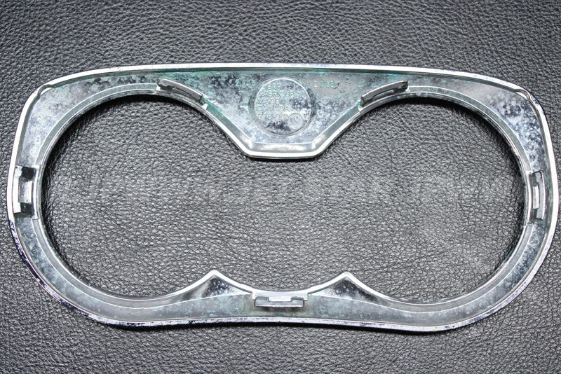 Used 278002144 GAUGE BEZEL, CHROME [S3386-05]
