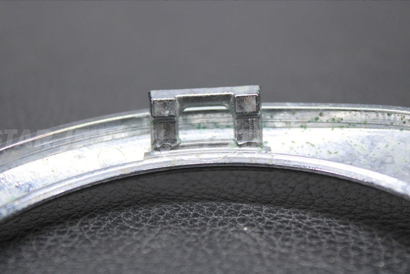 Used 278002144 GAUGE BEZEL, CHROME [S3386-05]