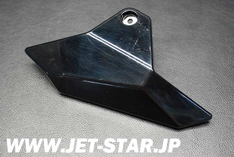 Used 291003884 RH REAR PANEL TRIM [S414-034]