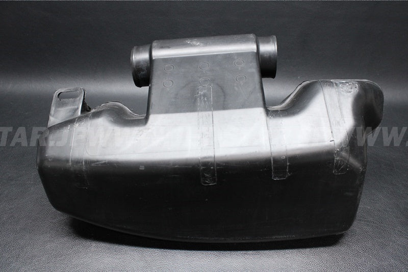 Used 274001045 RH RESONATOR [S8558-27]