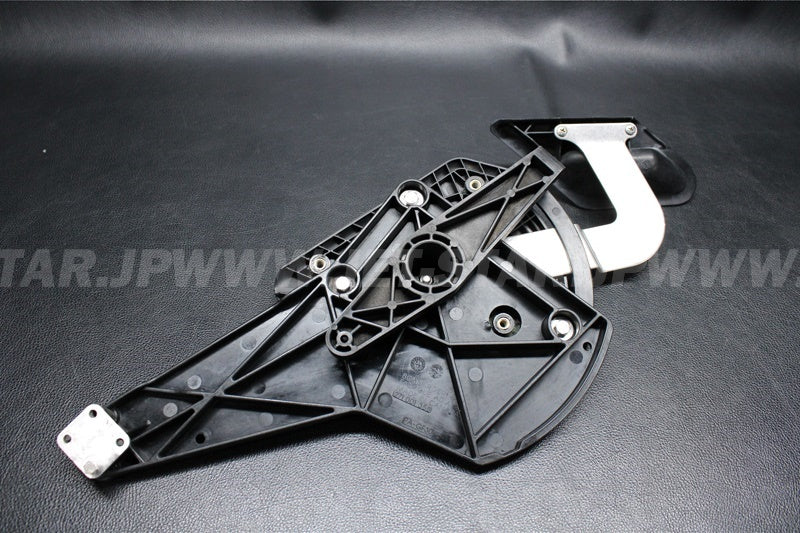 Used 268000009 REVERSE HANDLE HOUSING [S8558-50]
