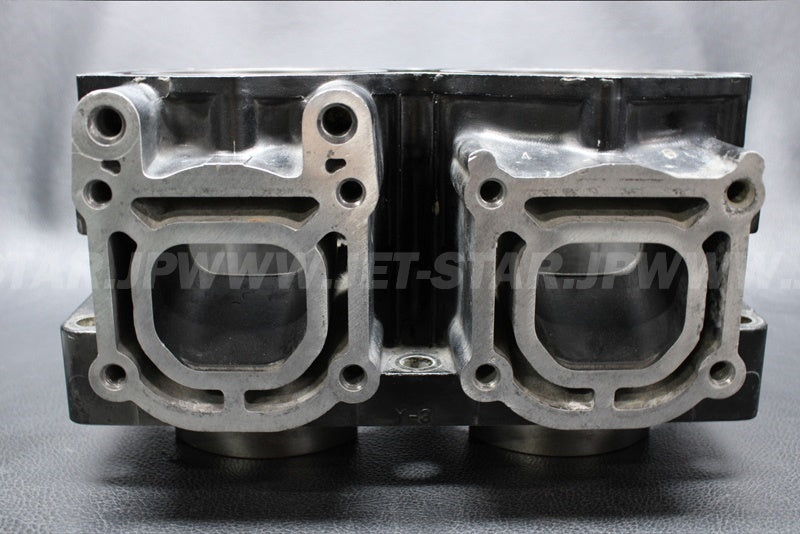 Used 61X-11311-00-94 CYLINDER 1 [X2205-02]