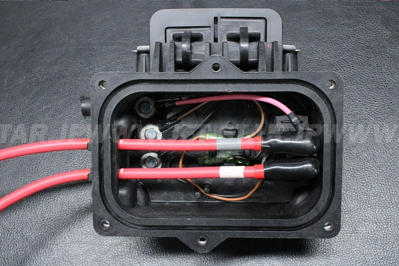 Used 6BH-82170-00-00 FUSE BOX ASSY [X2206-68]