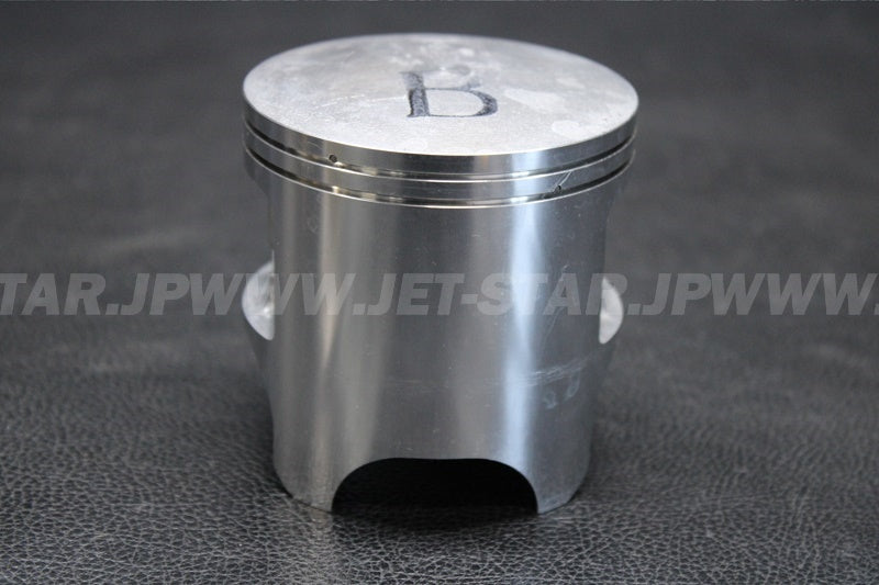 Slightly Used PISTON-ENGINE [X2206-77]