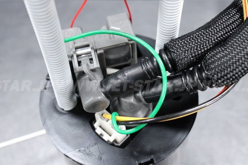 Used 275500996 FUEL PUMP ASS'Y [X2207-57]